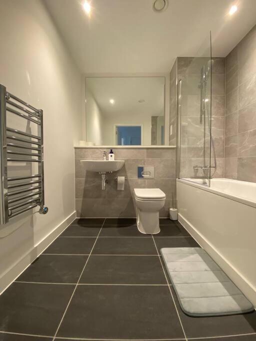 Luxury 2 Bedroom Apartment In The Heart Of Manchester Exterior photo